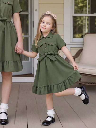 Genkimix Kids Robe d'été avec col chemise à volants élégants, manches courtes et ceinture, pour filles