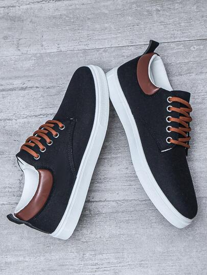 Chaussures de sport décontractées à enfiler simples et à la mode pour hommes, quatre saisons, antidérapantes, polyvalentes, adaptées aux étudiants