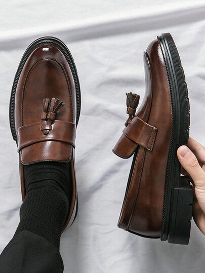 Chaussures habillées à semelle épaisse avec gland pour hommes - Mocassins habillés noirs à enfiler pour marié, mariage et coiffeur