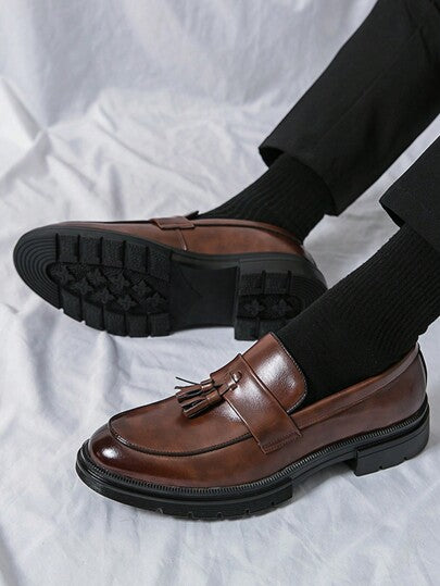 Chaussures habillées à semelle épaisse avec gland pour hommes - Mocassins habillés noirs à enfiler pour marié, mariage et coiffeur