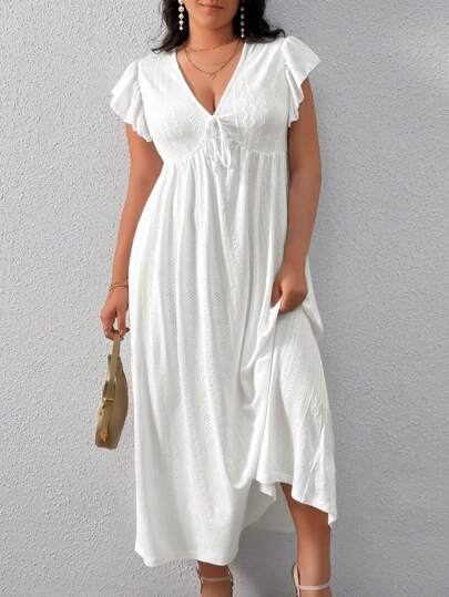 Privé Robe élégante blanche texturée pour femmes grandes tailles avec manches à volants et profil long, convient pour les rendez-vous, la saison des mariages, les voyages de printemps/été