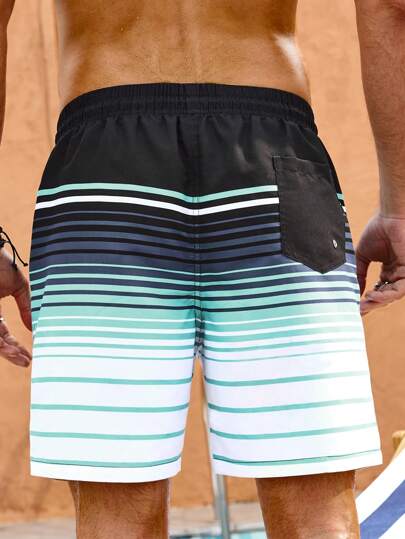 Manfinity KASUA Maillots de bain à cordon de serrage avec motif rayé et patchs pour hommes, pour la plage, les vacances, les vêtements de plage pour hommes, maillots de bain à cordon de serrage pour hommes, pantalons de plage, maillots de bain rayés