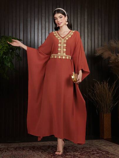 Al Najma Robe À Manches Chauve-souris Pour Femme Avec Design Brodé