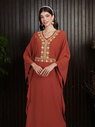 Al Najma Robe À Manches Chauve-souris Pour Femme Avec Design Brodé