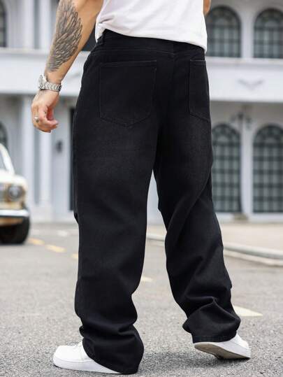 Manfinity Homme Jeans décontractés confortables de coupe droite pour hommes grandes tailles, jeans longs amples unis noirs foncés, jeans cargo. Idéal pour le mari ou le petit ami.