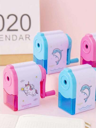 1 pièce Taille-crayon à motif licorne, taille-crayon manuel en plastique de dessin animé de base pour étudiant, rentrée scolaire, fournitures scolaires, papeterie, essentiels pour étudiants