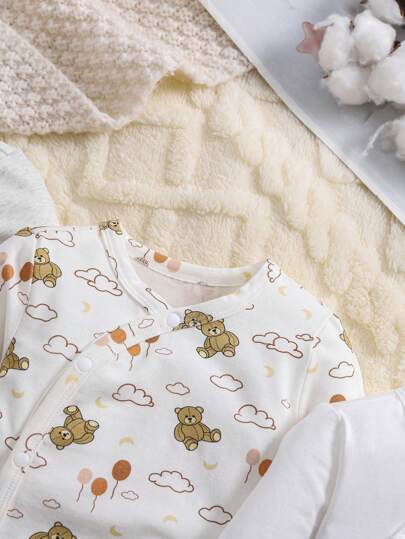 Barboteuse en tricot à manches longues avec col oblique, motif ourson mignon pour bébé garçon, confortable