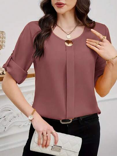 Clasi Blouse simple décontractée à col rond, manches courtes et boutons devant pour femmes, à porter au quotidien