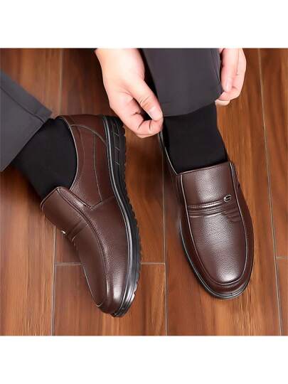 Mocassins à enfiler pour hommes, confortables pleine fleur de couleur unie, chaussures habillées durables avec semelle en caoutchouc