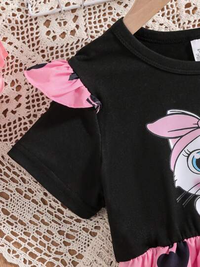 Robe de fille décontractée et mignonne à imprimé chat de dessin animé, col rond, taille cintrée, ourlet évasé. Style confortable et élégant, convient pour le printemps/été, usage décontracté ou extérieur