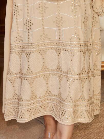 ASBB JALABIYA pour femmes arabes avec broderie lourde et sequins dorés, manches créatives, robe élégante de couleur abricot, tenue de fête de vacances d'automne 2026, tenue pour la Fête nationale saoudienne