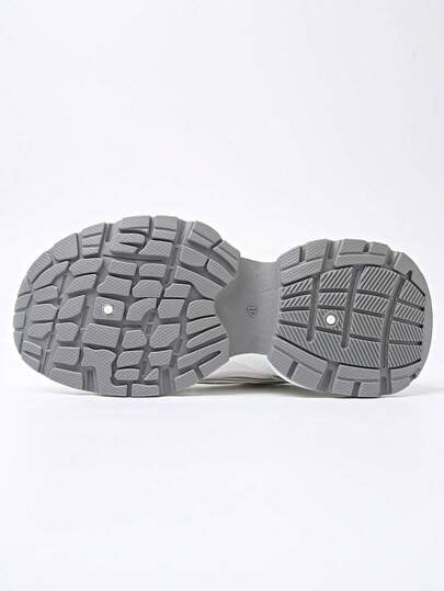 Nouvelles baskets à semelle épaisse pour femmes au printemps/automne, chaussures de loisirs à talon compensé avec semelle en maille respirante. Chaussures de mode légères et polyvalentes à lacets, blanc/gris, convenant à toutes les saisons