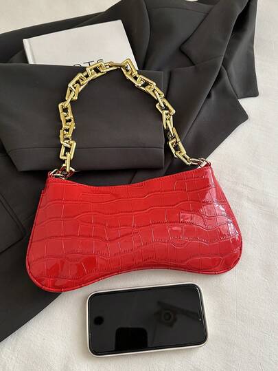 Sac bandoulière croisé avec baguette et décoration de chaîne dorée