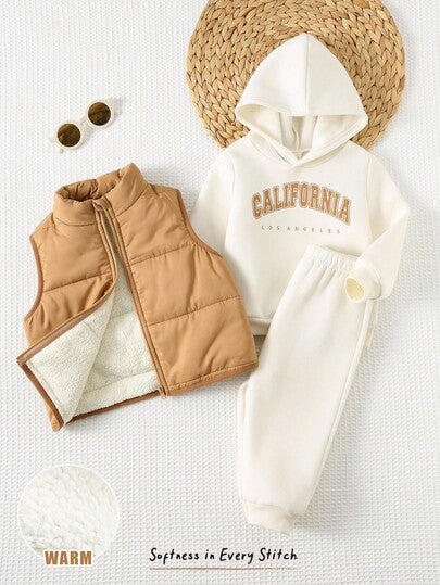 Cozy Pixies Ensemble 3 pièces pour bébé garçon beige, automne, décontracté, Sweat-shirt-shirt à capuche en tricot doux avec imprimé lettre Date, pantalon d'hiver à taille élastique & gilet matelassé sans manches, tenues nouveau-né