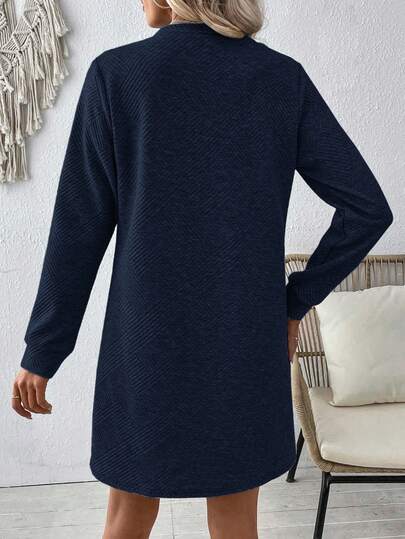 EMERY ROSE Robe ample à manches longues régulières, en tissu texturé de couleur unie, pour femmes