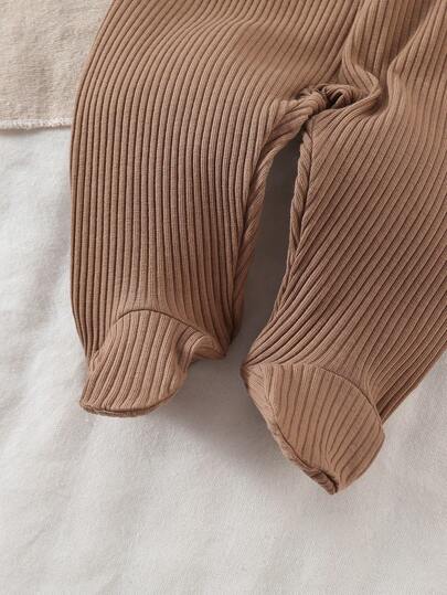 Ensemble pyjama 6 pièces nouveau-né avec body à manches longues et pantalon à pieds, tricot côtelé doux pour l'automne/l'hiver, rayures marron, décontracté, assorti pour la famille