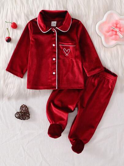 Pyjama pour nouveau-né, ensemble pyjama 2 pièces en velours rouge avec poche cœur, haut à manches longues avec boutons devant et pantalon assorti, mignon pour les fêtes, automne/hiver, tenue de nuit