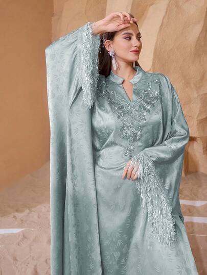 Layrah Robe de luxe pour femmes avec patchwork de perles et de franges élégantes