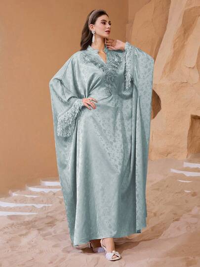 Layrah Robe de luxe pour femmes avec patchwork de perles et de franges élégantes