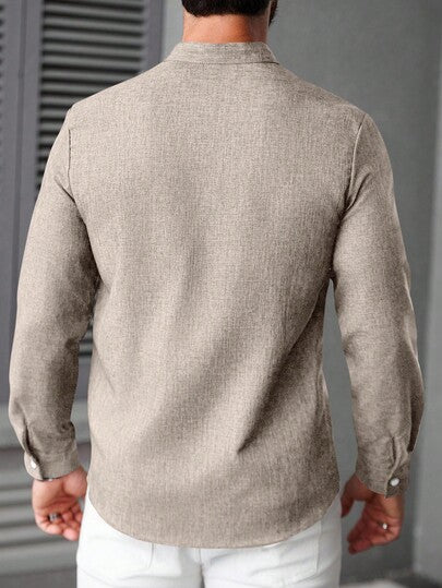Manfinity CasualCool Chemise décontractée à manches longues avec col montant et boutons devant, couleur unie, en lin kaki tan, style Old Money, pour l'été, les fêtes, le quotidien, les loisirs, les mariages, cadeau pour petit ami, formelle