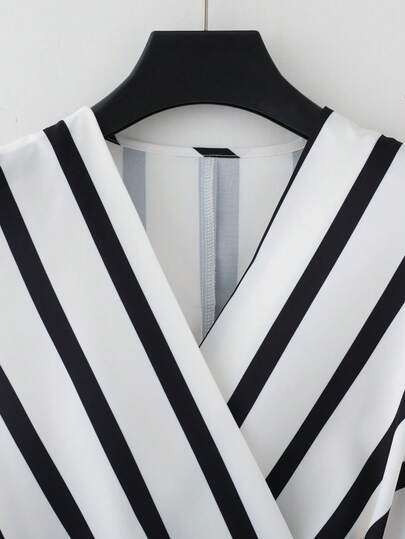 Franclia Ensemble élégant d'été 2 pièces pour femmes, chemisier à rayures noires et blanches avec nœud croisé & pantalon à jambes larges taille haute, tenue de bureau décontractée pour les trajets