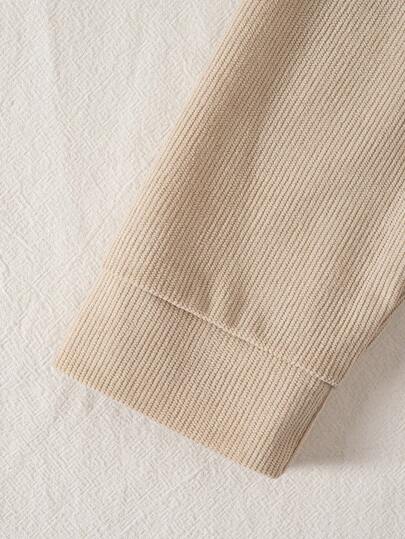 2 pièces/Set Chemise à manches longues en velours côtelé avec poches multiples et pantalon long avec poches rabattables pour garçons et enfants. Convient pour les rassemblements quotidiens, les vacances et les sorties