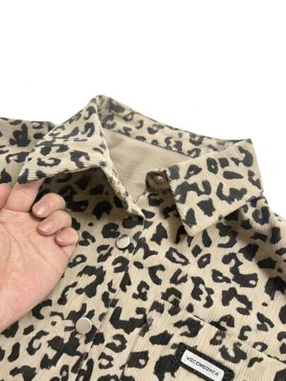 Chemise en velours côtelé à imprimé léopard avec boutons devant et poches pour femmes, vacances d'automne