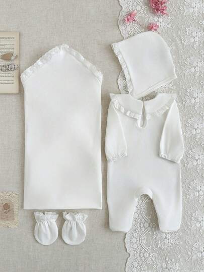 3 pièces/Ensemble Automne/Hiver Coffret Cadeau Nouveau-Né, Vêtements de Fête d'Anniversaire Blanc Mignon, Combinaison à Manches Longues, Bavoir, Couverture, Moufles, Mousseline Garçon