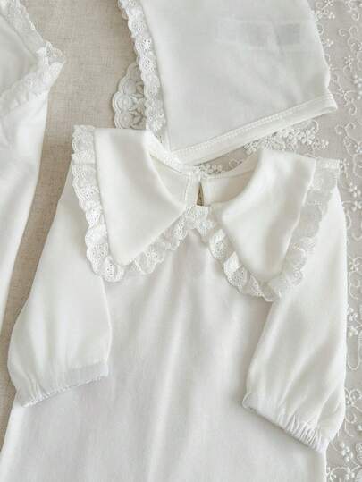 3 pièces/Ensemble Automne/Hiver Coffret Cadeau Nouveau-Né, Vêtements de Fête d'Anniversaire Blanc Mignon, Combinaison à Manches Longues, Bavoir, Couverture, Moufles, Mousseline Garçon