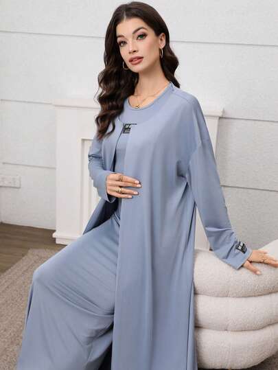 Al Najma Robe et veste jacquard gris-bleu cintrées à la taille, ensemble élégant et à la mode de style français pour femme arabe