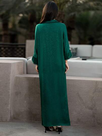 Layrah Robe arabe en satin vert faite à la main avec perles