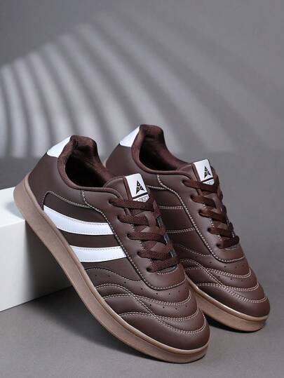 Chaussures de couple grande taille, chaussures de sport décontracté à la mode pour hommes avec lacets, semelles souples, plates, confortables, style universitaire, baskets légères et basses pour tous les jours