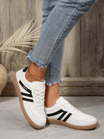 Nouvelles chaussures décontractées pour femmes, motif géométrique, baskets blanches basses à lacets de style sportif, baskets confortables et polyvalentes à la mode