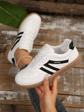 Nouvelles chaussures décontractées pour femmes, motif géométrique, baskets blanches basses à lacets de style sportif, baskets confortables et polyvalentes à la mode