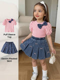 Elladie kids 2 pièces/Set Tenue Printemps/Été pour Filles, Top à Manches Courtes Rose Clair + Jupe en Jean ; Design Manches Bouffantes avec Volants, Nœud Bleu Brodé sur la Poitrine, Jupe Plissée avec Broderie de Nœud Rose, Style Doux et Mignon Adapté pour