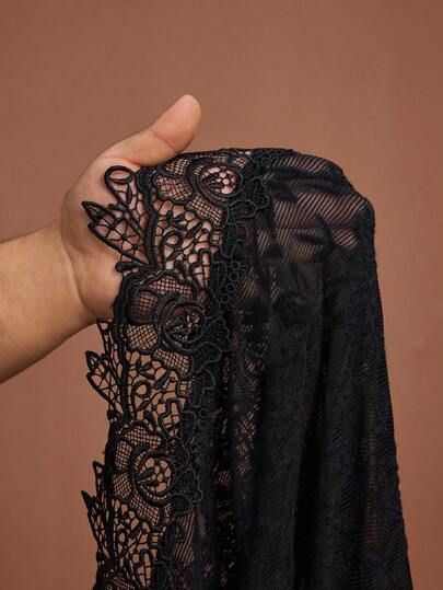 Enliva Robe moulante élégante d'été en maille avec dentelle contrastée pour femmes grandes tailles, pour morphologie en poire et en triangle