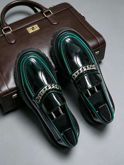 Mocassins premium pour hommes avec semelle plateforme augmentant la hauteur, chaussures sans lacets décontractées, mocassins à semelle épaisse à la mode avec décoration de chaîne métallique, chaussures formelles pour le trajet quotidien, les affaires de b