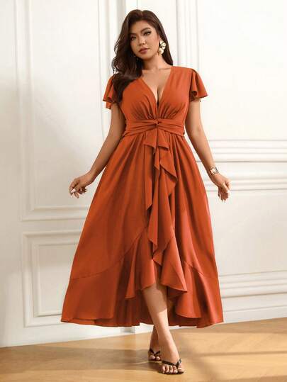 Femmeverse Robe élégante à taille marquée, col V profond, asymétrique et plissée