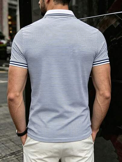 Manfinity Dauomo Chemise polo de taille standard pour hommes, Top de sortie d'été, motif imprimé rayé classique, motif imprimé chevalier, design de motif, style d'affaires de navette, style élégant décontracté, extérieur, tenue de bureau, tenue quotidienn