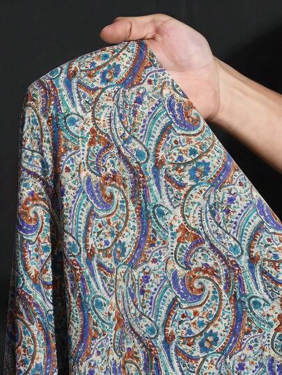 CURVE+ Robe de vacances grande taille pour femmes avec imprimé noix de cajou et col en V, convient à tous les tons de peau