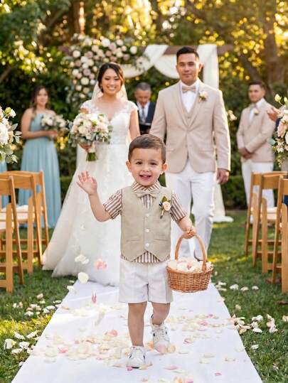 Ensemble de gentleman pour jeunes garçons 3 pièces, chemise blanche à manches courtes, t-shirt, gilet et short pantalon, confortable, pour anniversaire, fête et mariage