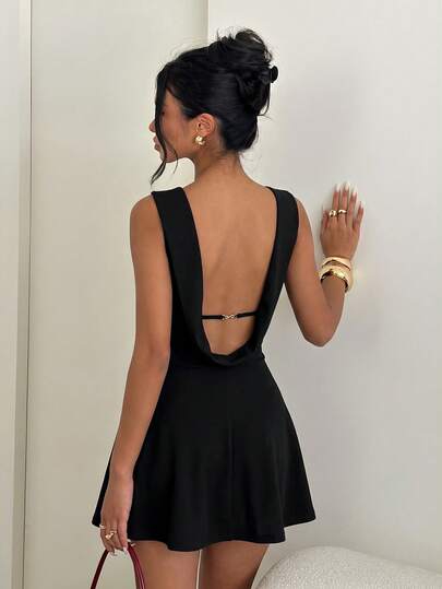 Aloruh Robe mini noire unie pour femme, début d'automne, robe et élégante, dos nu, col bénitier, coupe trapèze, petite robe noire, robe d'invitée de mariage