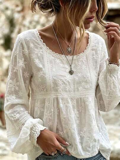 Holidaya Blouse transparente française à manches évasées brodées pour femmes