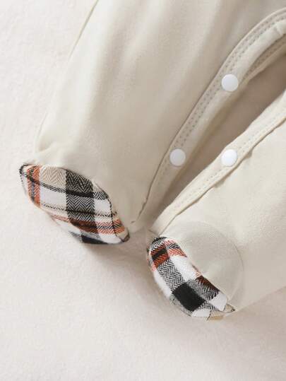 5 pièces Ensemble nouveau-né blanc minimaliste à la mode avec combinaison longue à manches longues, bavoir, couverture, bonnet, gants, tenue polyvalente pour la maison, meilleur cadeau pour les nouveau-nés