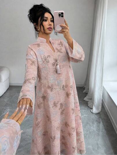 Najma Robe longue d'été pour femmes en tissu maille dorée artisanale avec franges