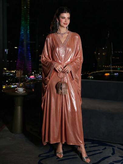 Najma Robe arabe ample et confortable pour femme, ornée de strass