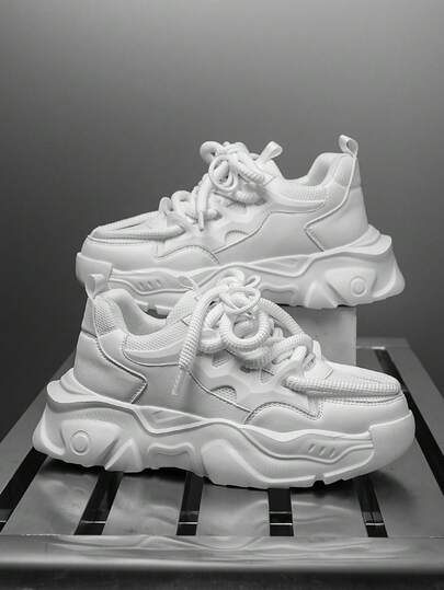 Baskets Épais pour hommes, minimalistes, couleur unie, patchwork en maille, double design à lacets, amortissantes, polyvalentes, de niche, pour l'extérieur, chaussures de course 3D augmentant la taille