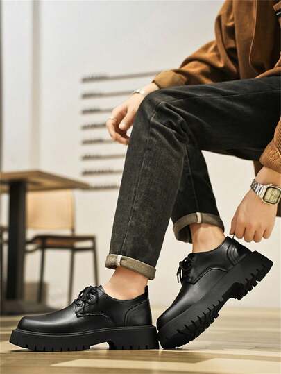 Chaussures Derby à gros orteil, nouveau style pour hommes, semelle épaisse, augmentant la hauteur, décontractées, style britannique, chaussures de travail, chaussures de marche quotidiennes d'affaires