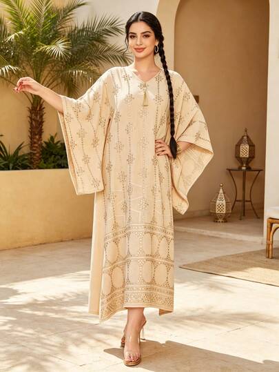 Robe arabe pour femme avec broderie complexe, été-automne 2026, abricot, élégante, robe de la Fête nationale saoudienne, JALABIYA à col en V avec franges, tenue décontractée de voyage